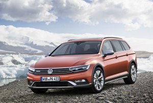 Названы цены на обновленный универсал Volkswagen Passat